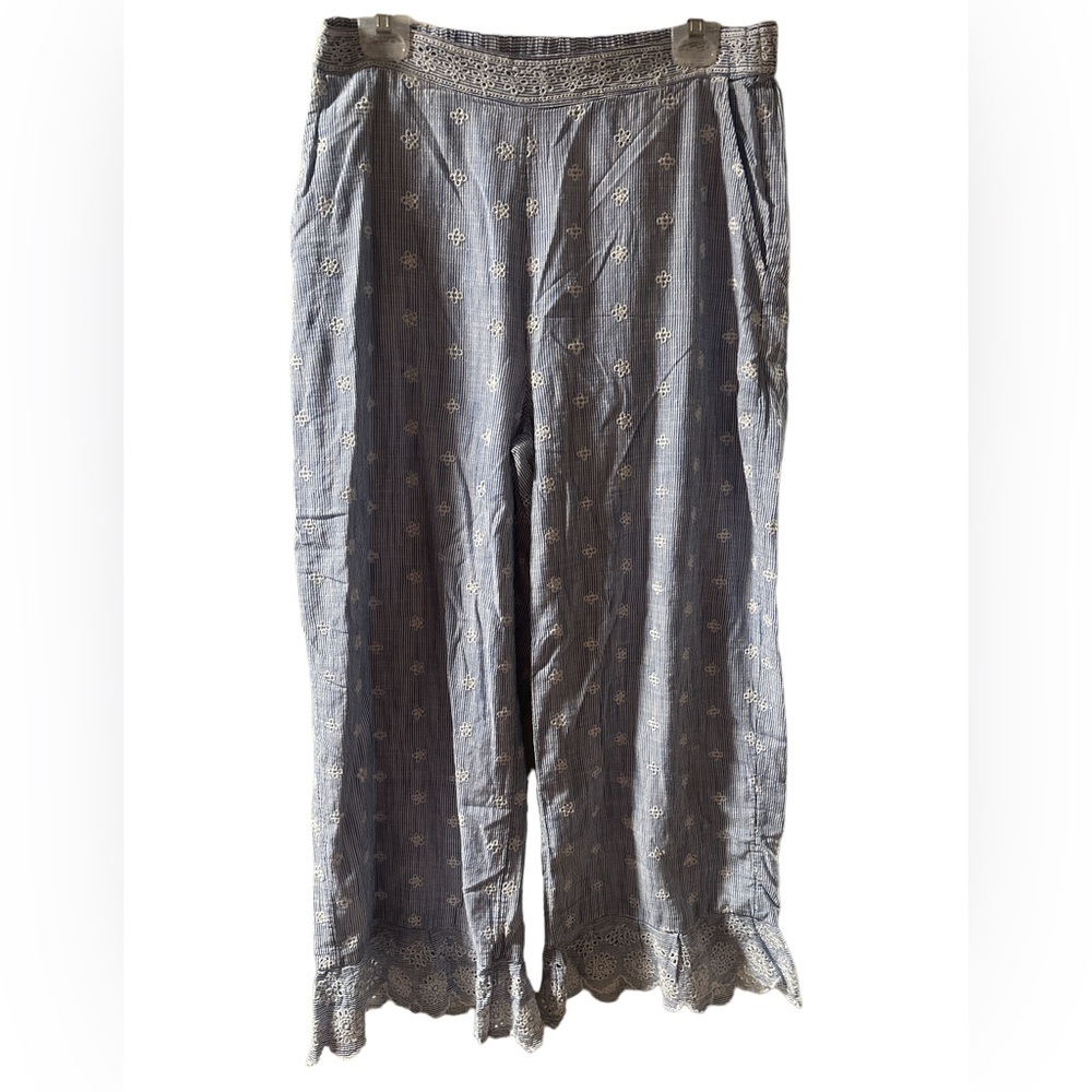 Tantrums embroidered  pants size L